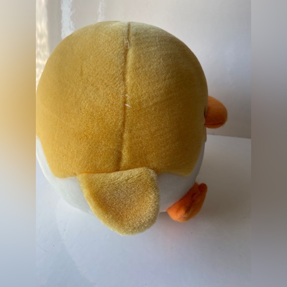 Piyo piyo 9” plush official duck just hatched from egg japanese doll - Picture 2 of 8